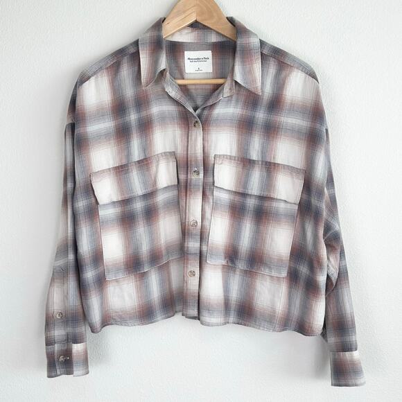 Abercrombie & Fitch Soft A&F Women’s Cropped Flannel Button Down Shirt Small - Picture 1 of 4
